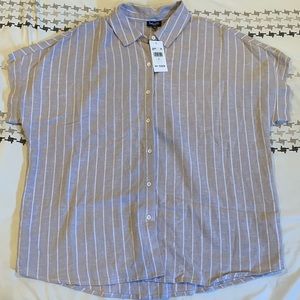 Splendid woman’s button down shirt